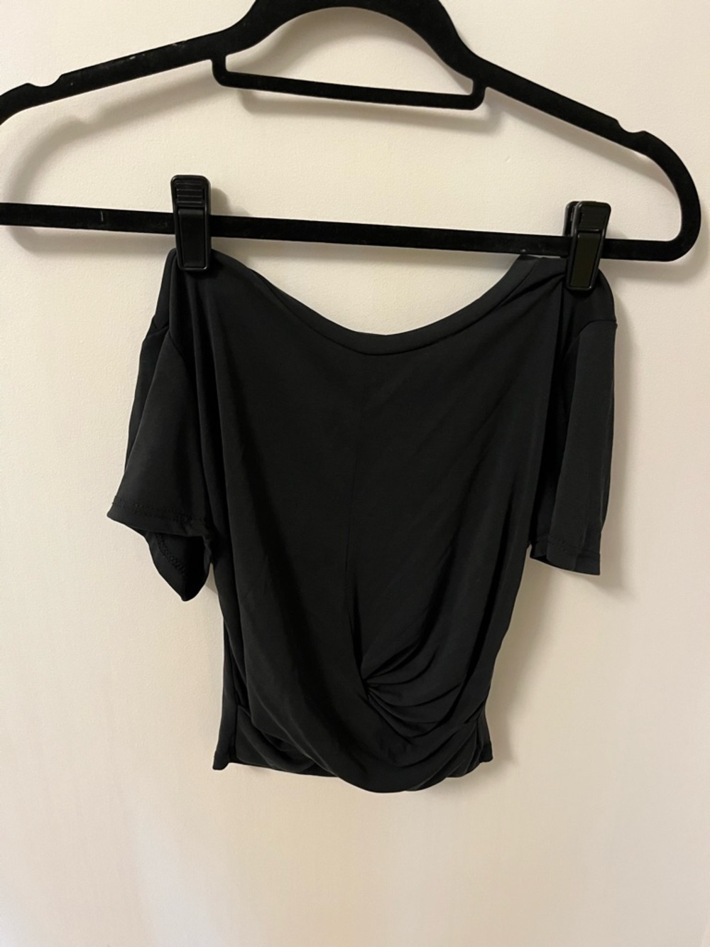 Lulus Off-Shoulder Black Women’s Top with Front Twist